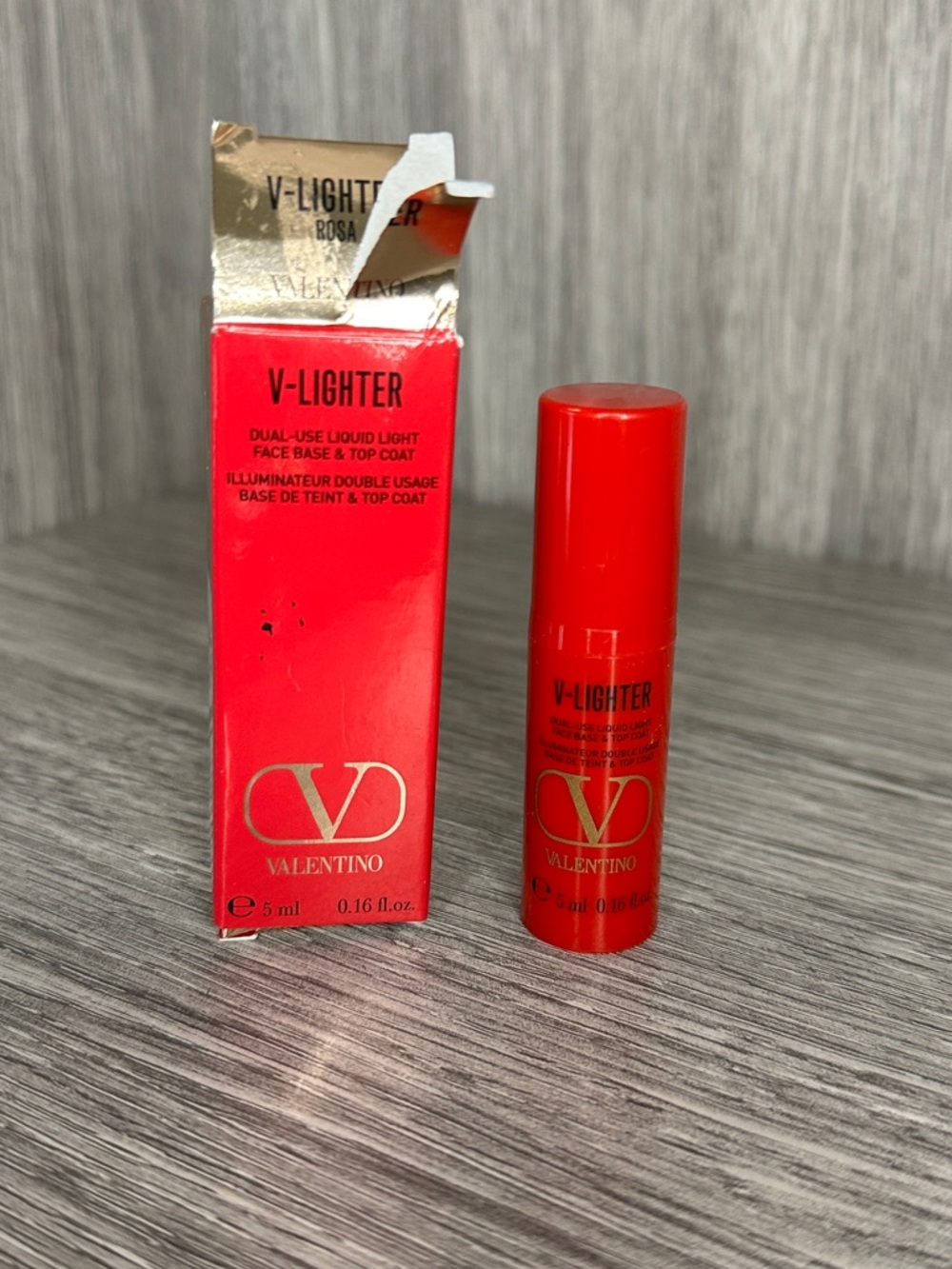 Valentino V-Lighter- Dual Use Liquid Light Face Base & Top Coat 5ml Mini
